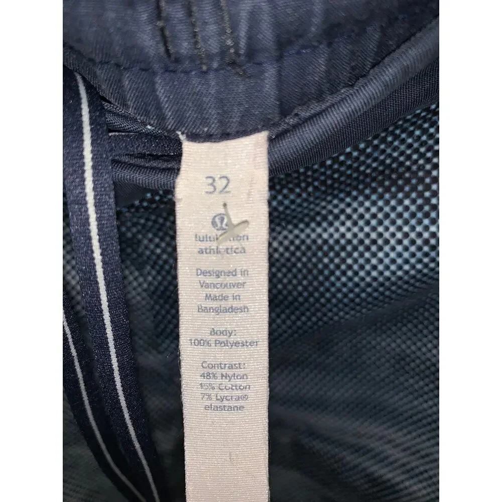 Lululemon Men's‎ Swim Shorts Gray Size 32 with Drawstring Waistband